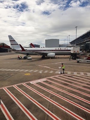 qantas-business-lounge-sydney-domestic-airport